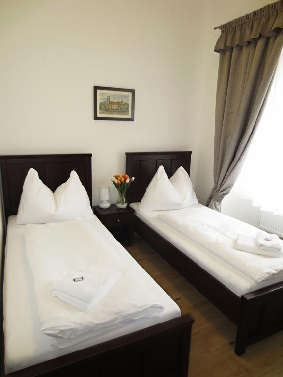 Hotel Hubertus Valtice Room photo