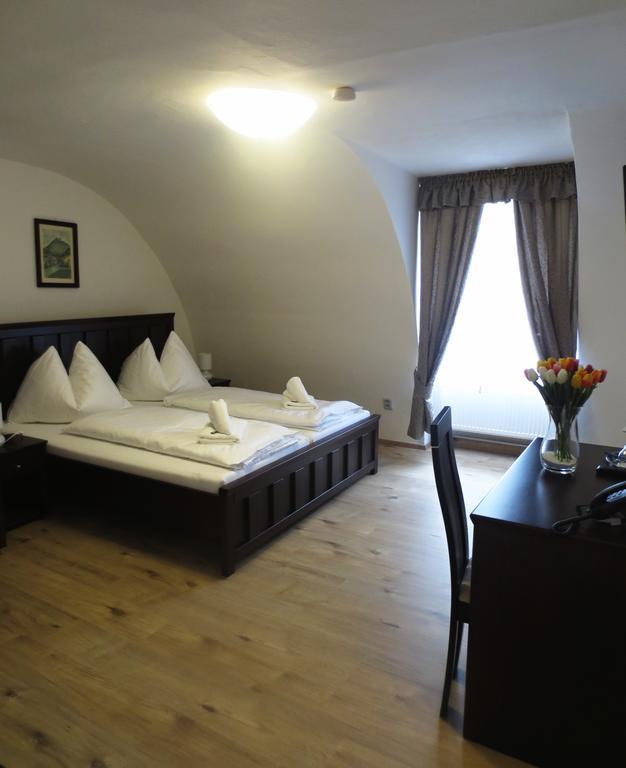 Hotel Hubertus Valtice Room photo